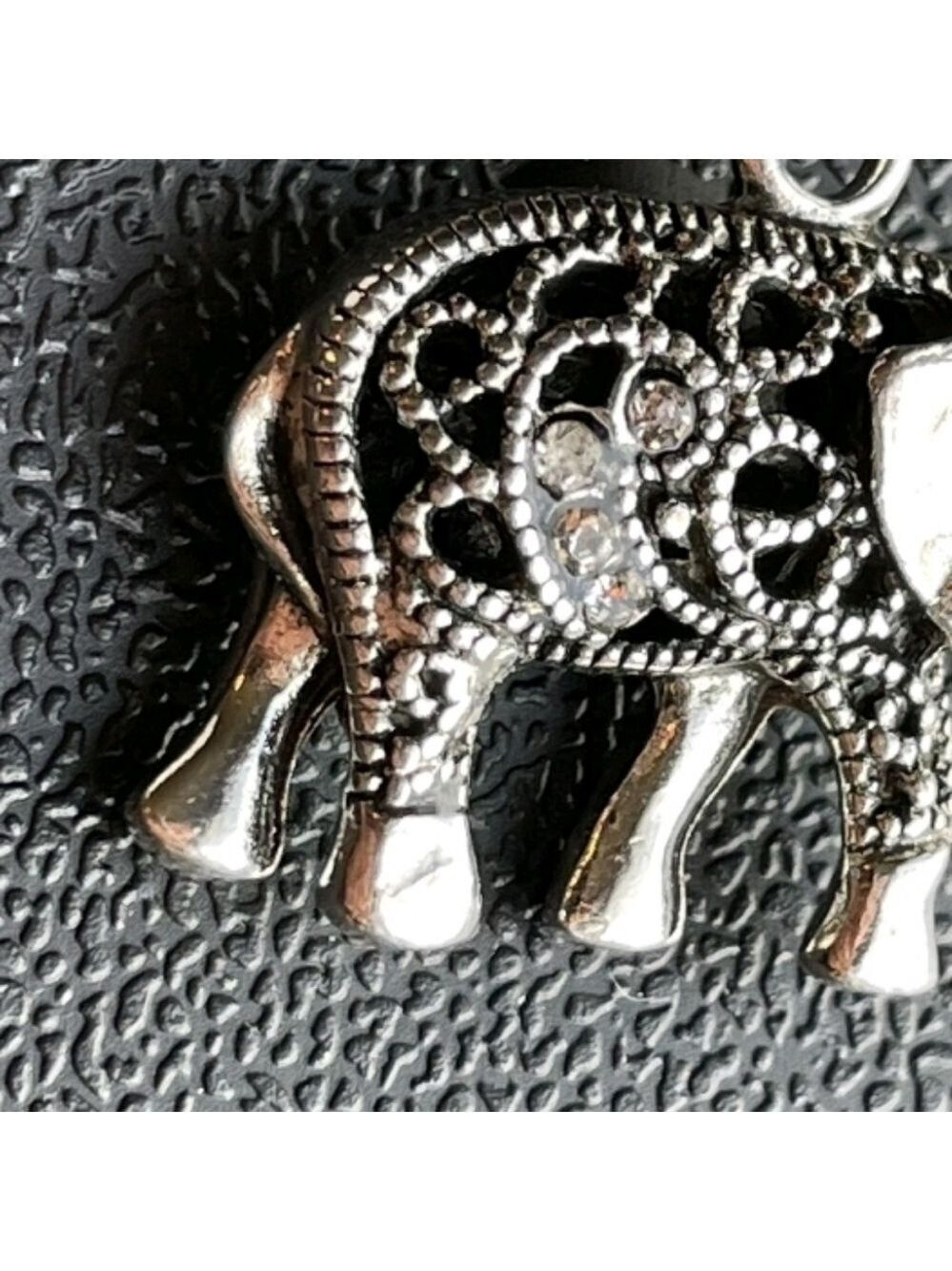 Silvertone Elephant Pendant Necklace Rhinestone - Picture 11 of 14